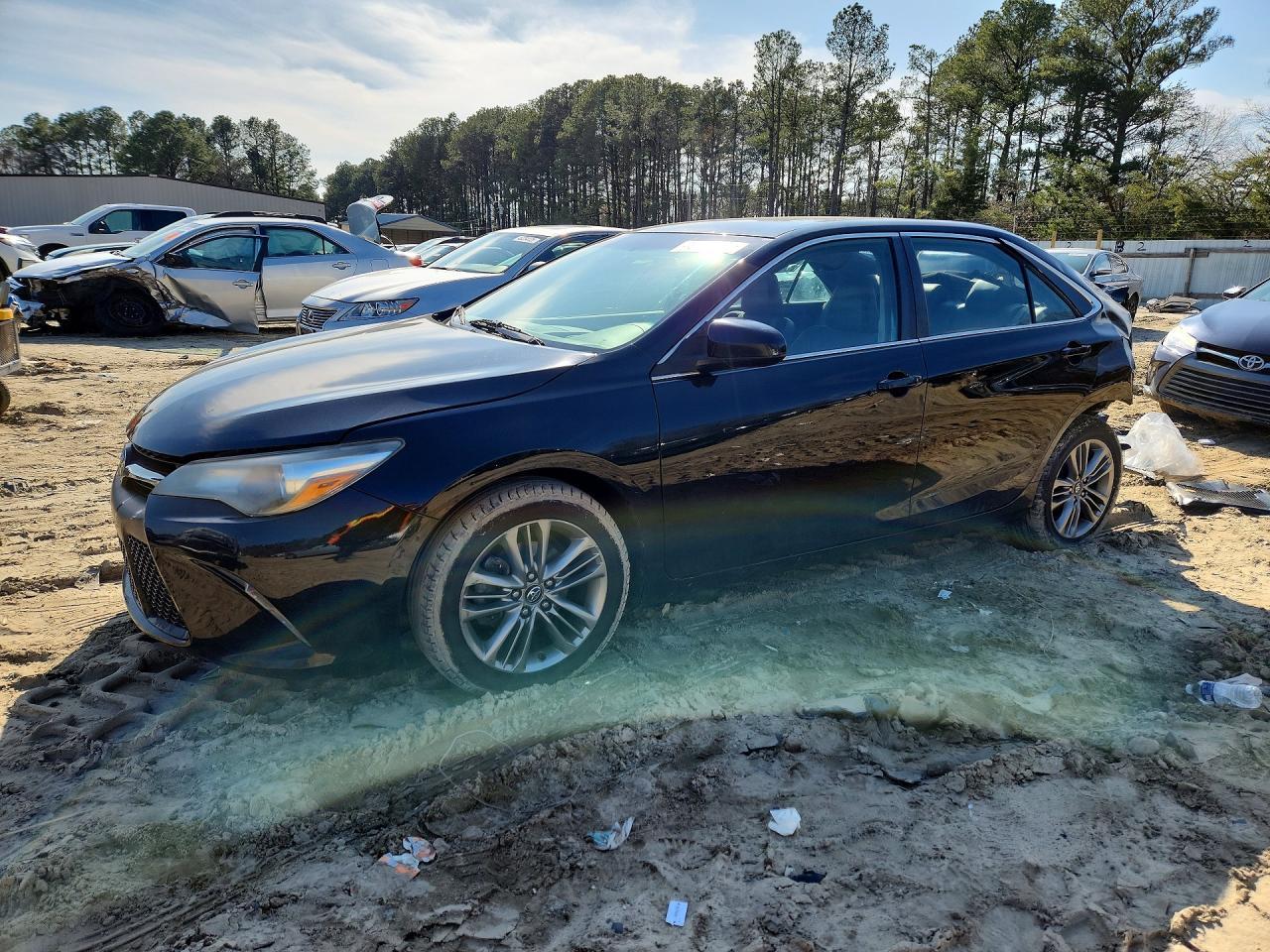 2017 TOYOTA CAMRY