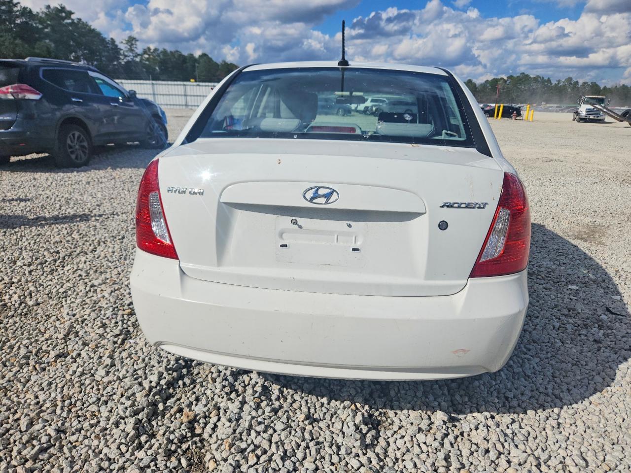2010 HYUNDAI ACCENT