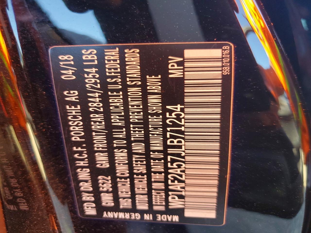2018 PORSCHE Macan
