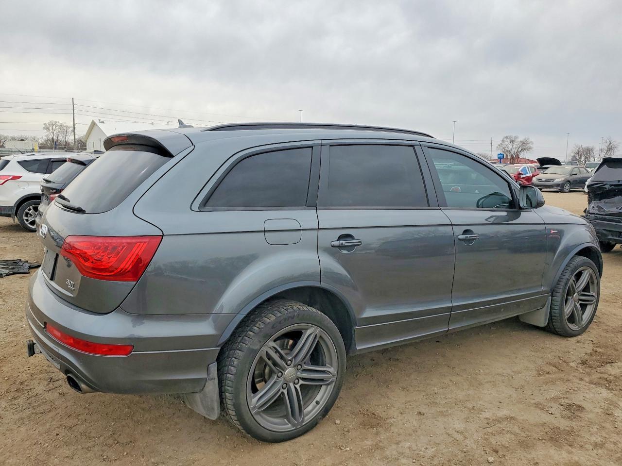 2015 AUDI Q7