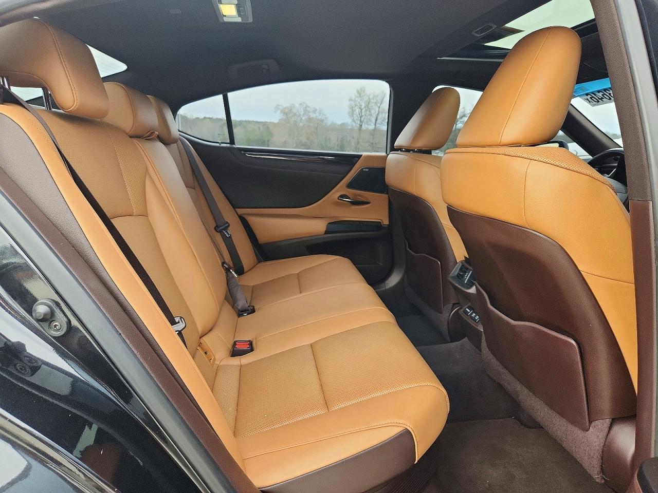 2021 LEXUS ES 300H