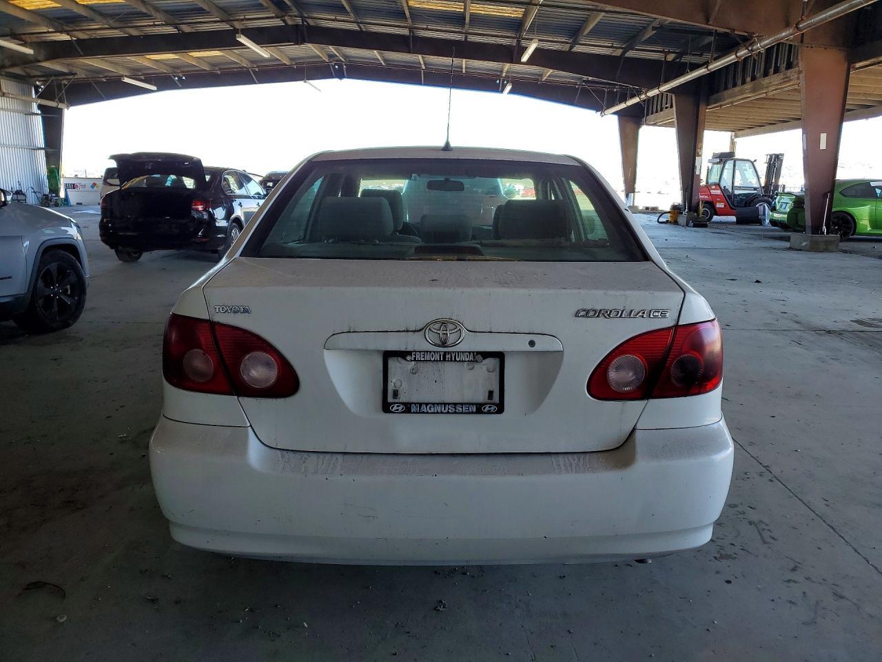 2005 TOYOTA COROLLA