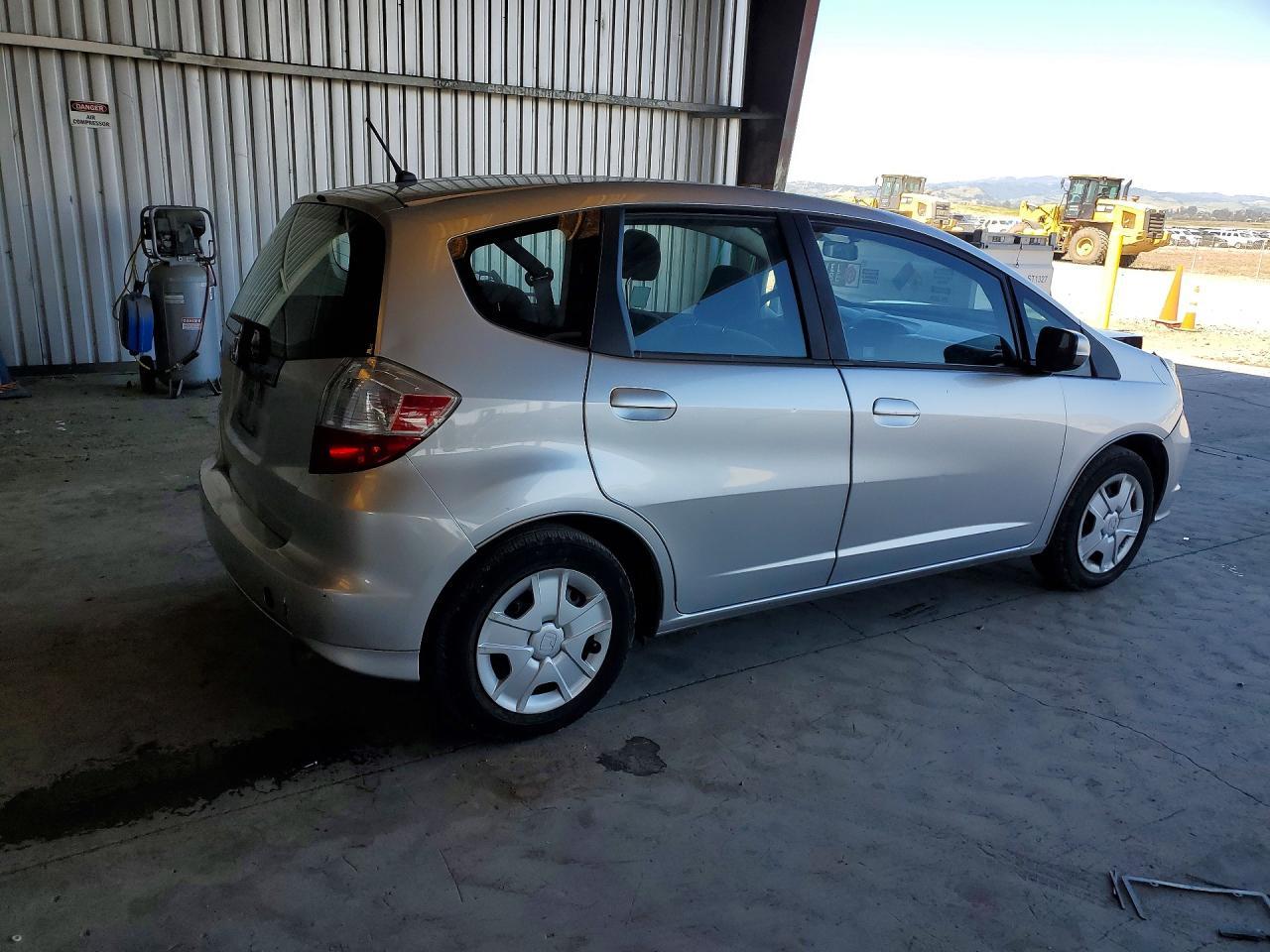 2013 HONDA FIT