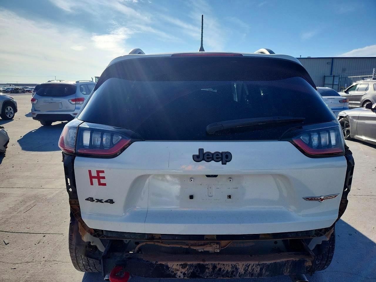 2019 JEEP CHEROKEE