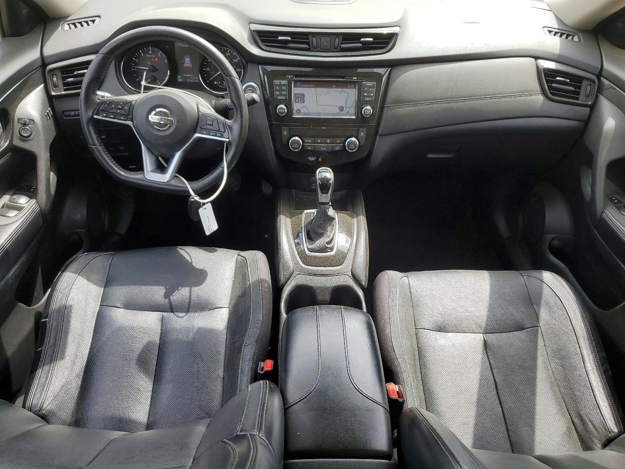 2017 NISSAN ROGUE