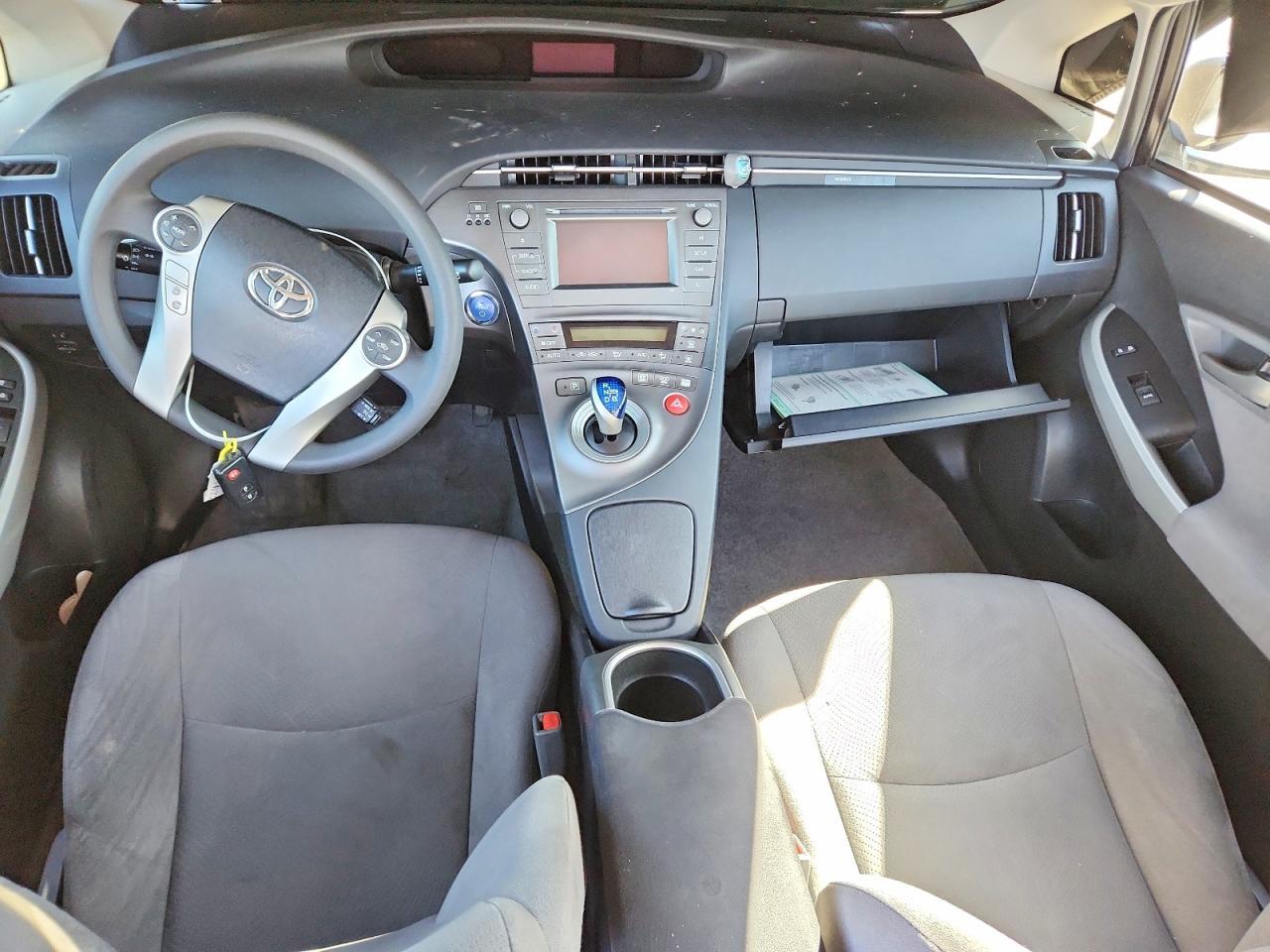 2015 TOYOTA PRIUS