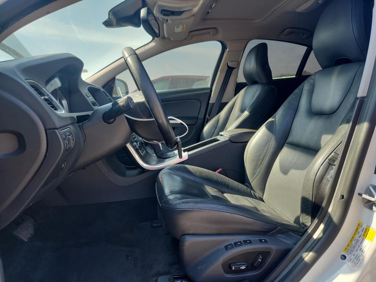 2014 VOLVO S60