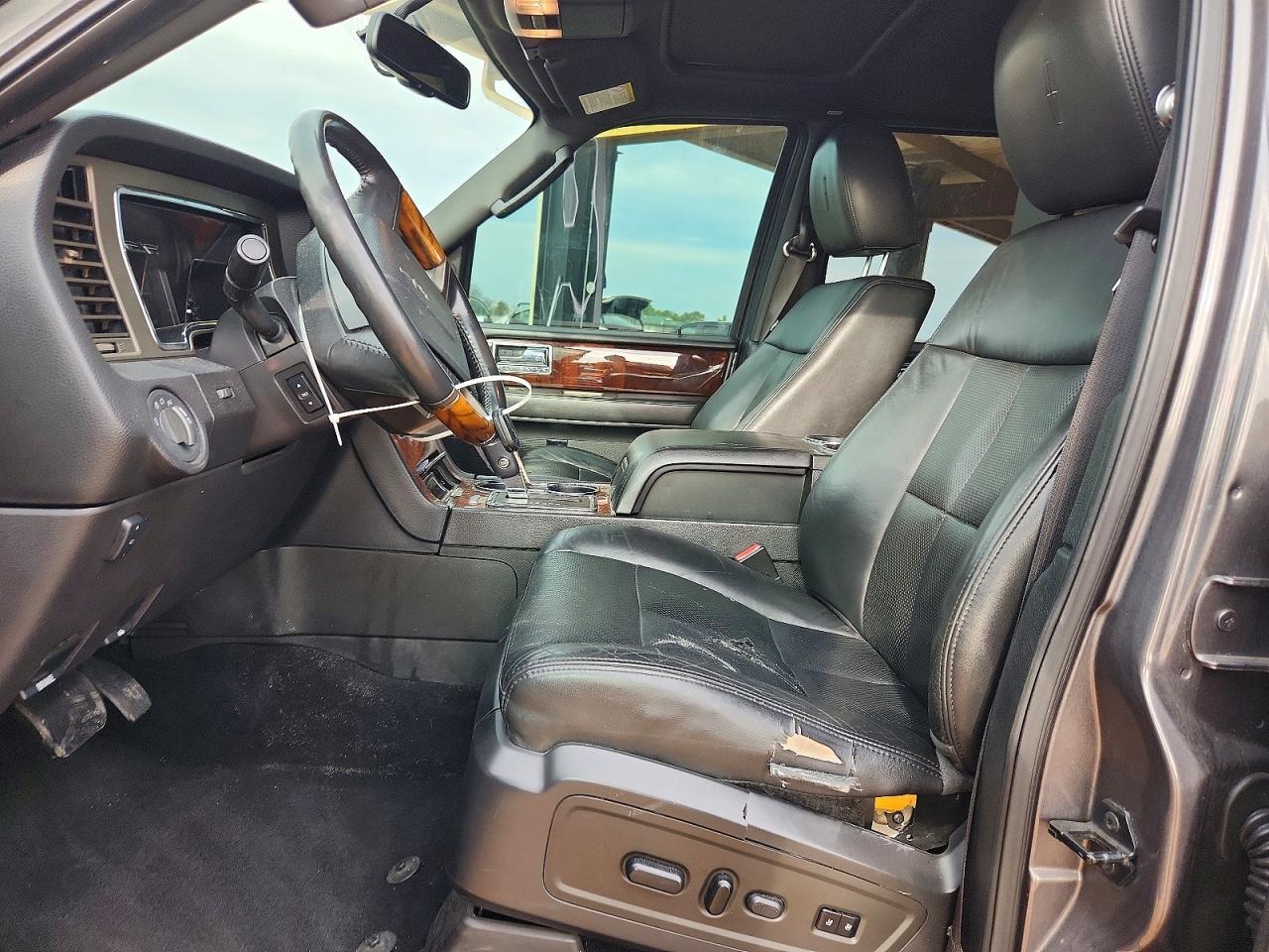 2012 LINCOLN Navigator