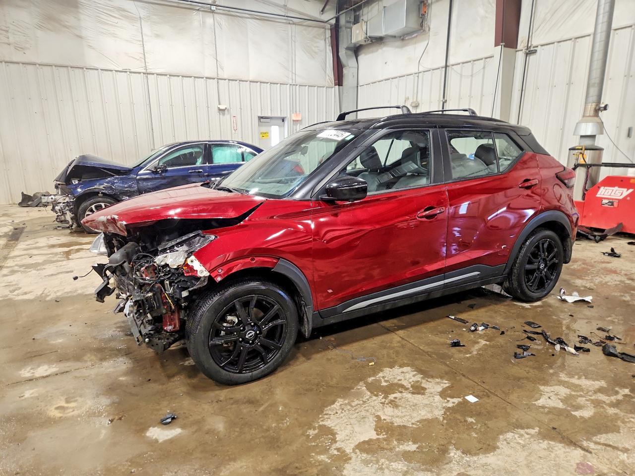 2023 NISSAN KICKS