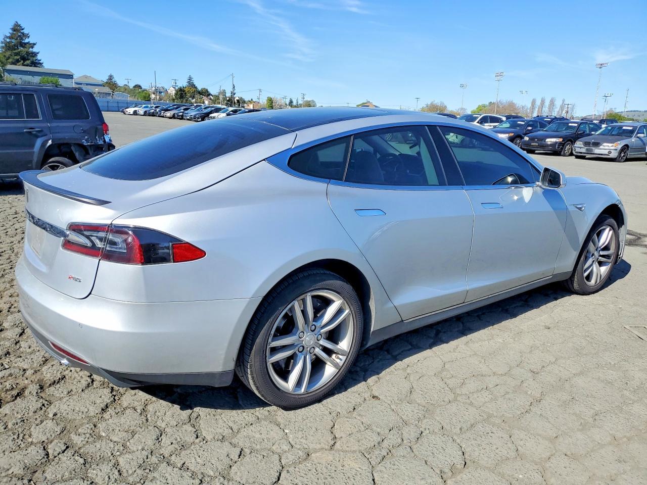 2013 TESLA MODEL S