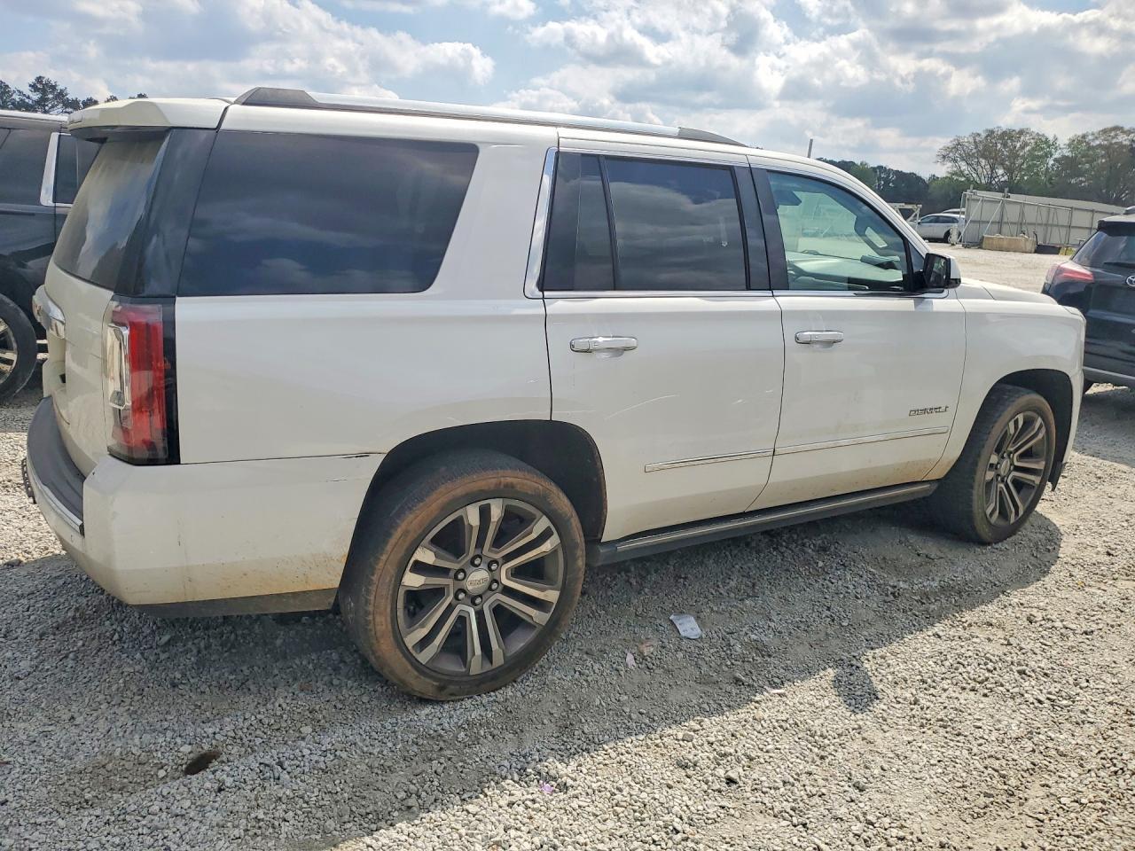 2020 GMC Yukon