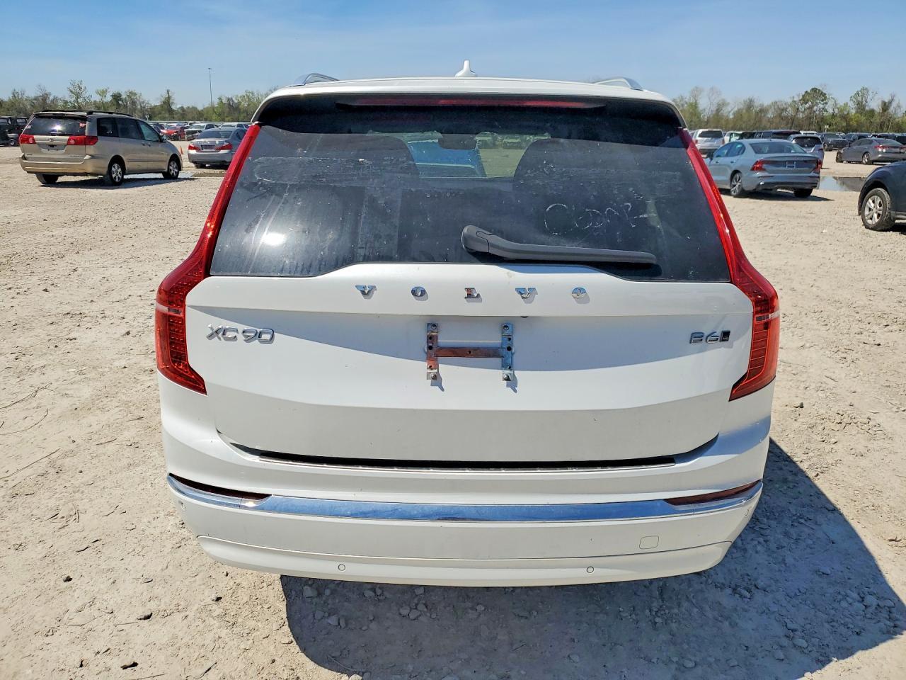 2023 VOLVO XC90