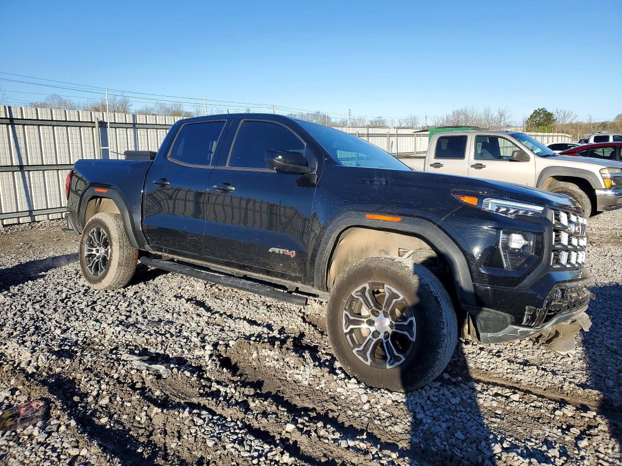 2024 GMC CANYON