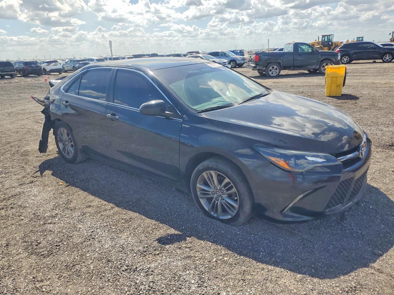 2017 TOYOTA CAMRY