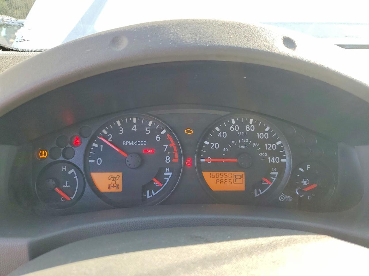 2012 NISSAN Frontier