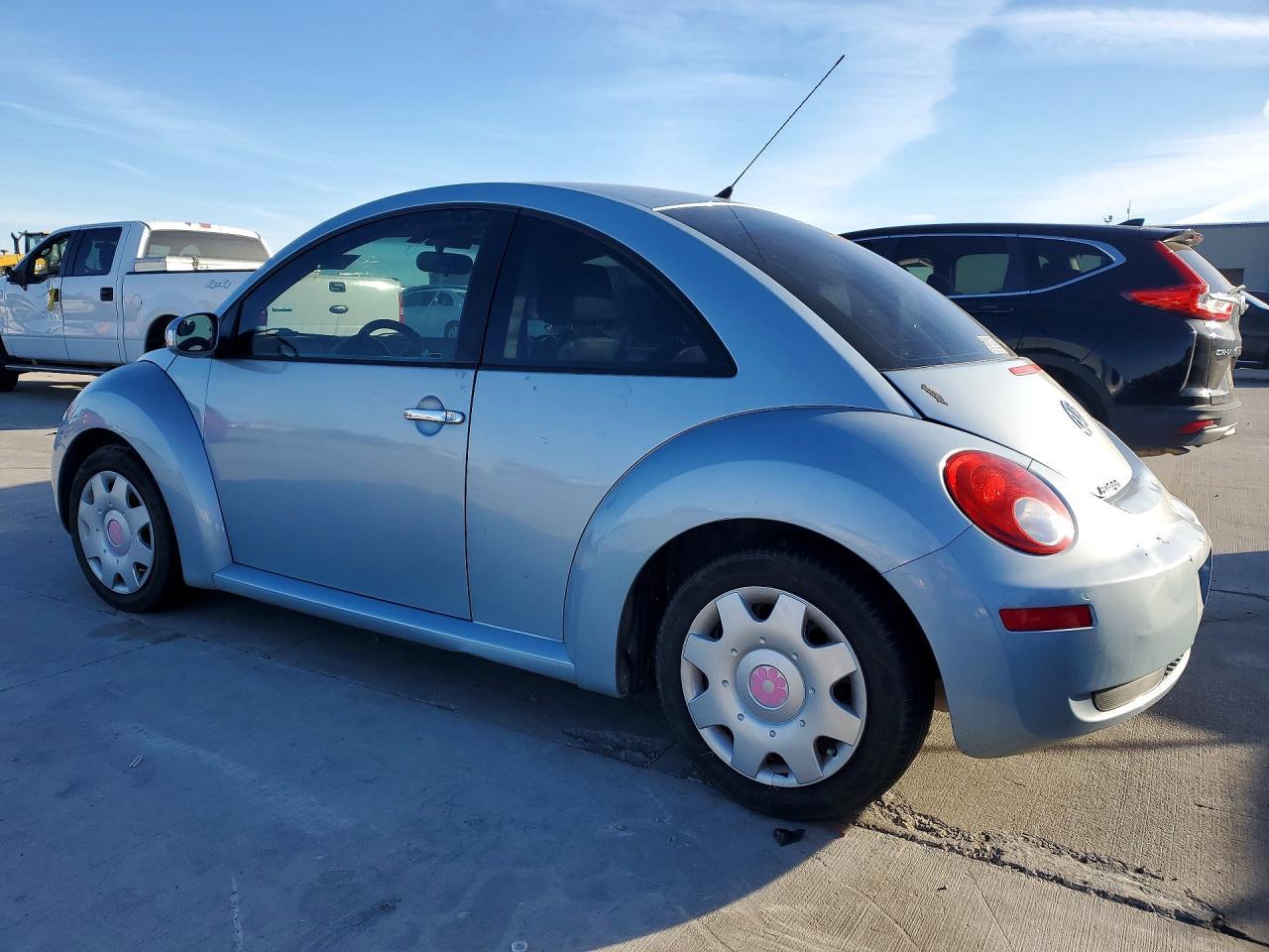 2010 VOLKSWAGEN Beetle