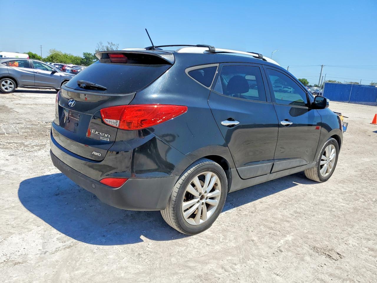 2012 HYUNDAI TUCSON