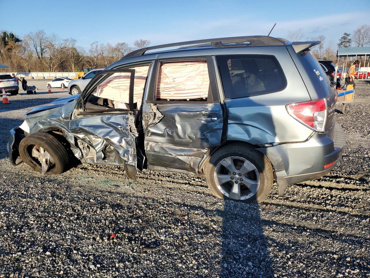 2010 SUBARU FORESTER