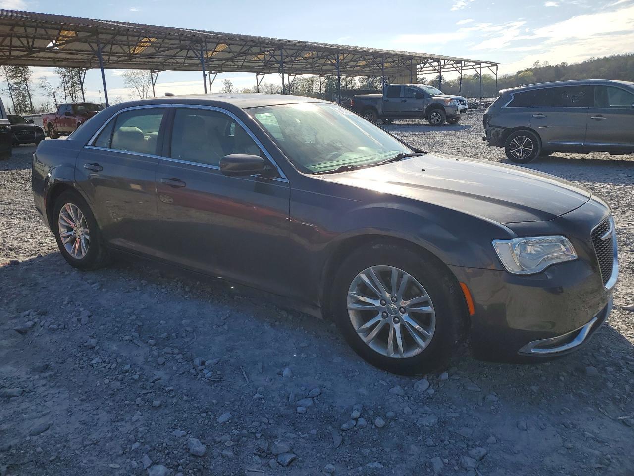 2017 CHRYSLER 300