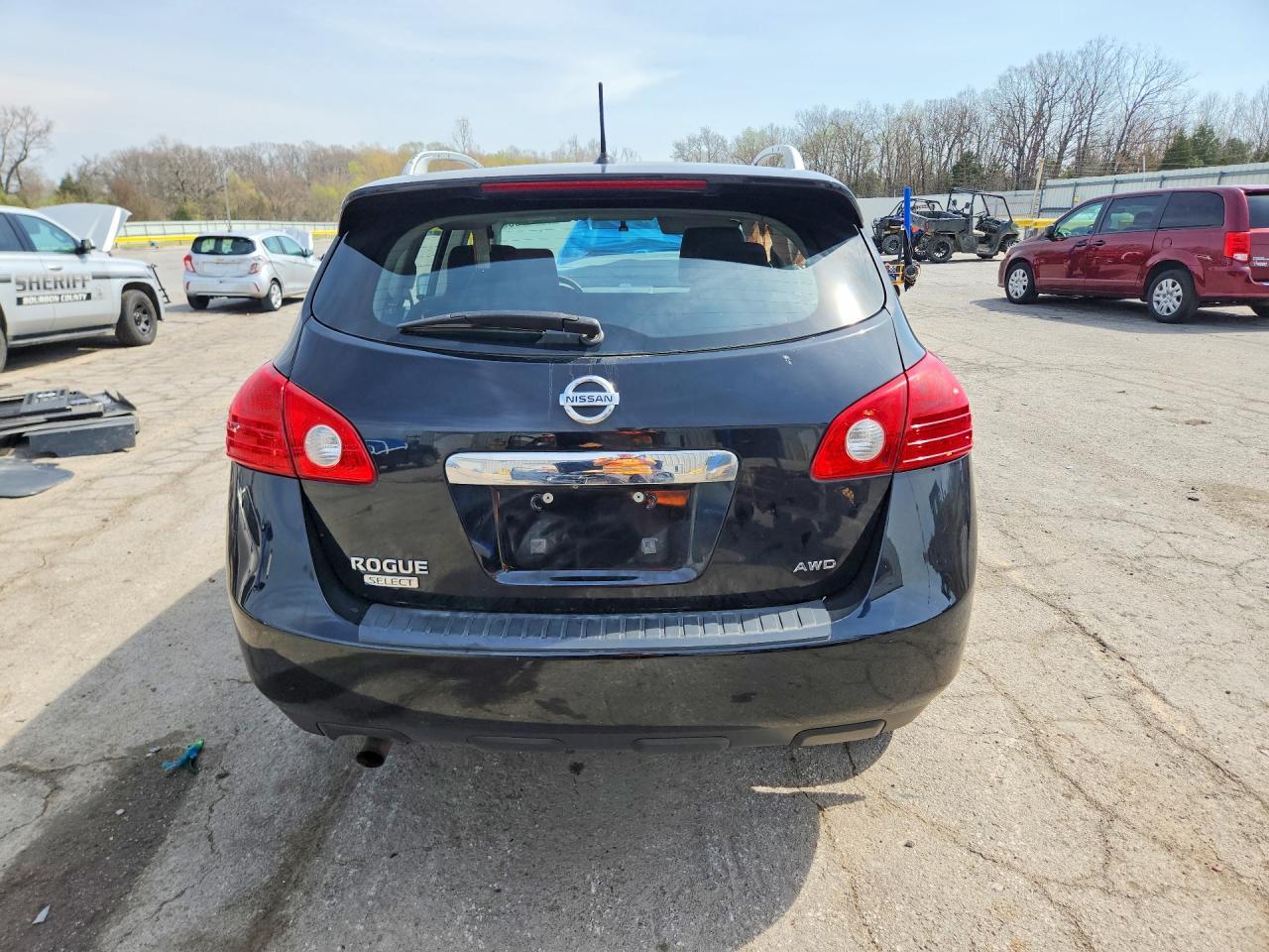 2014 NISSAN ROGUE