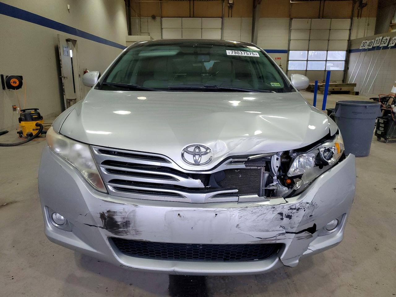 2011 TOYOTA VENZA