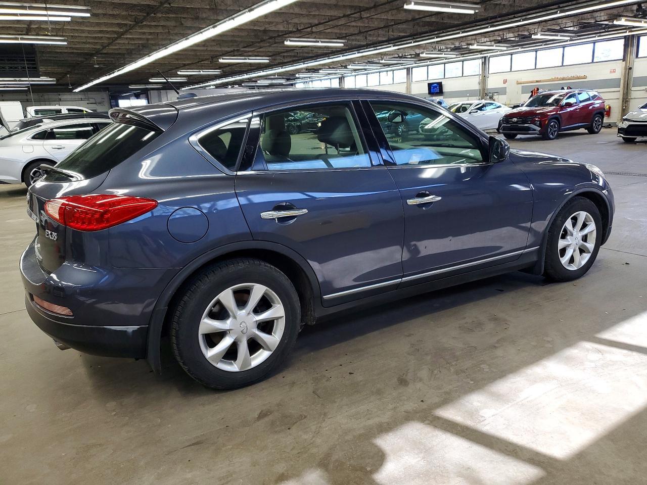 2010 INFINITI EX35