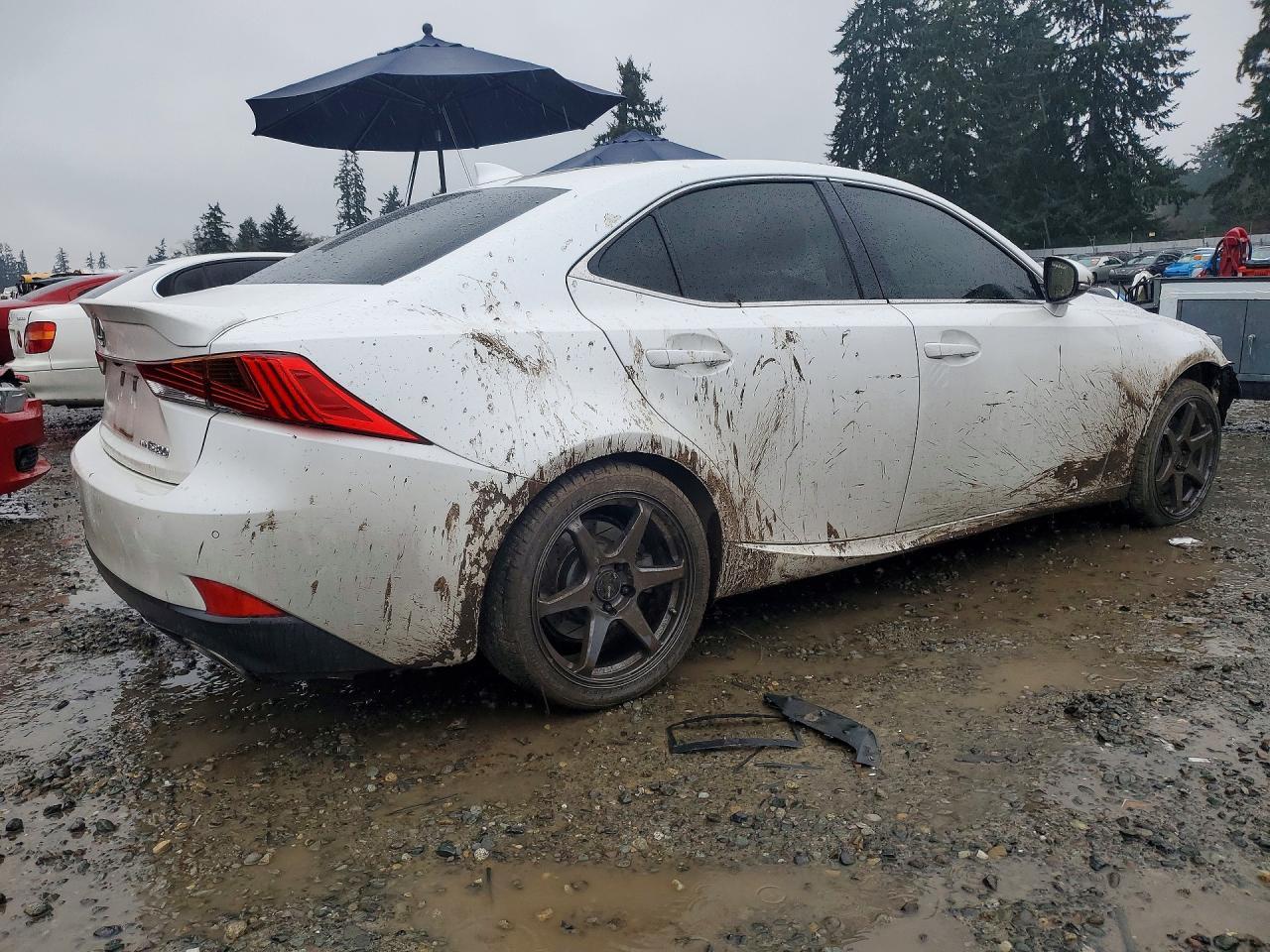 2017 LEXUS IS 300