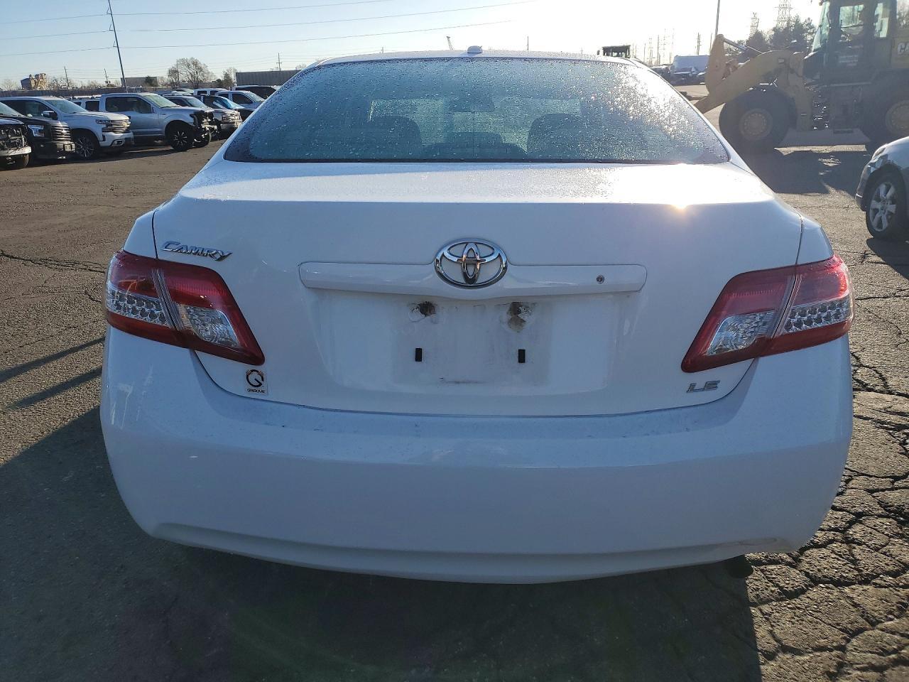 2010 TOYOTA CAMRY