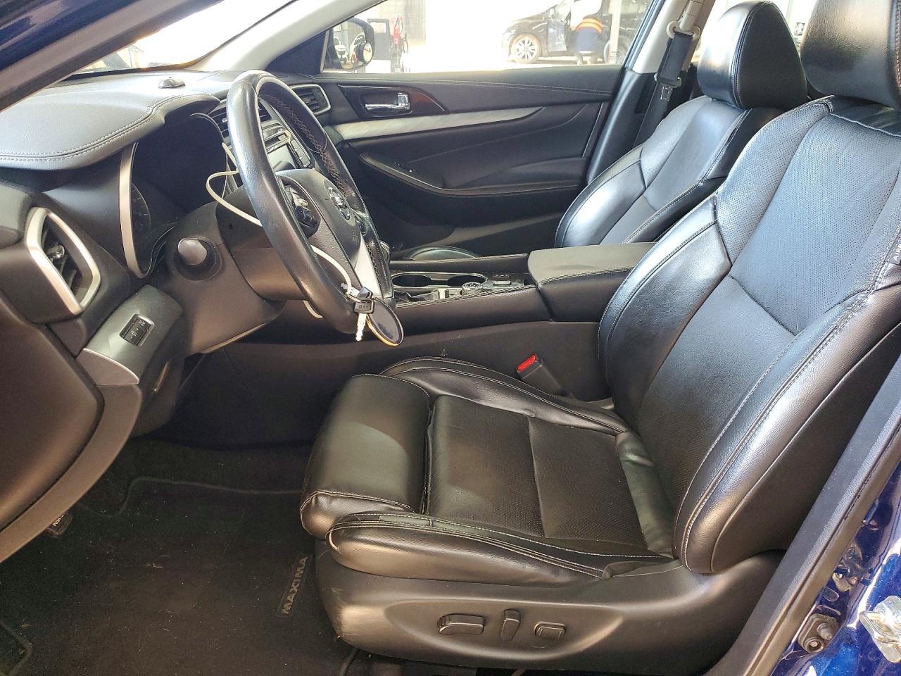2017 NISSAN Maxima