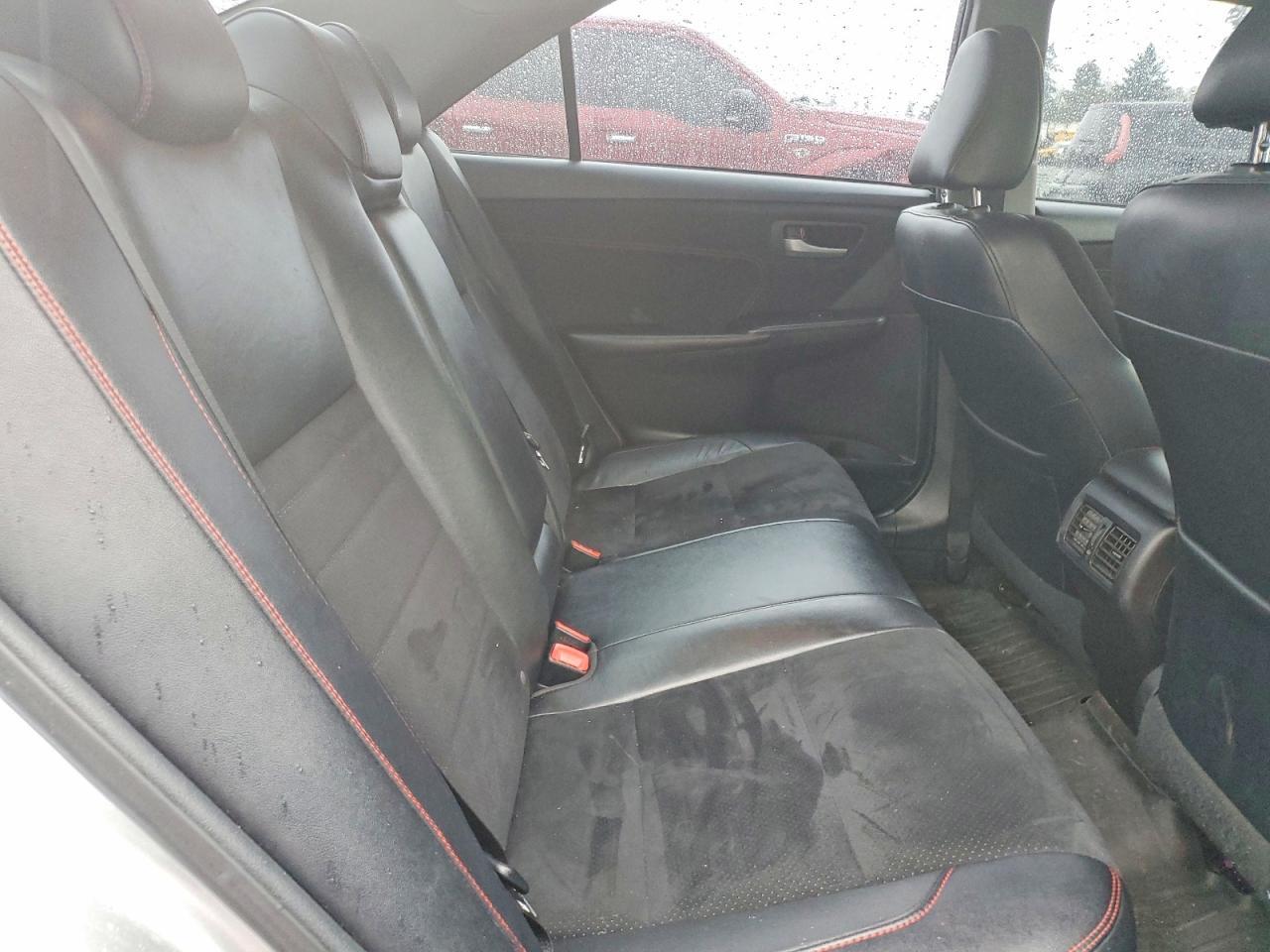 2016 TOYOTA CAMRY
