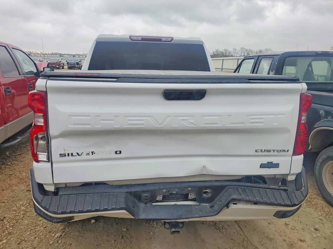 2023 CHEVROLET Silverado
