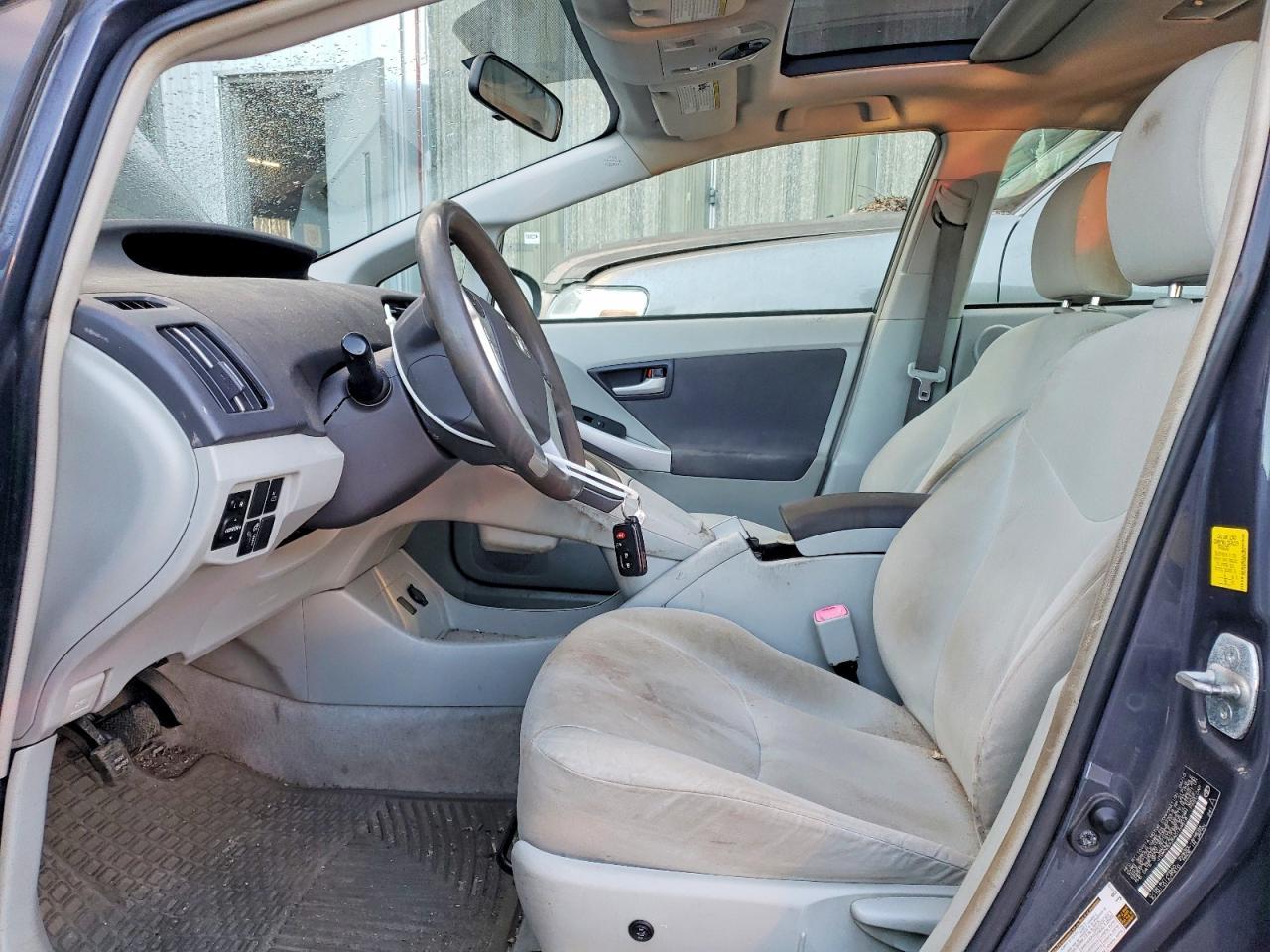 2010 TOYOTA PRIUS