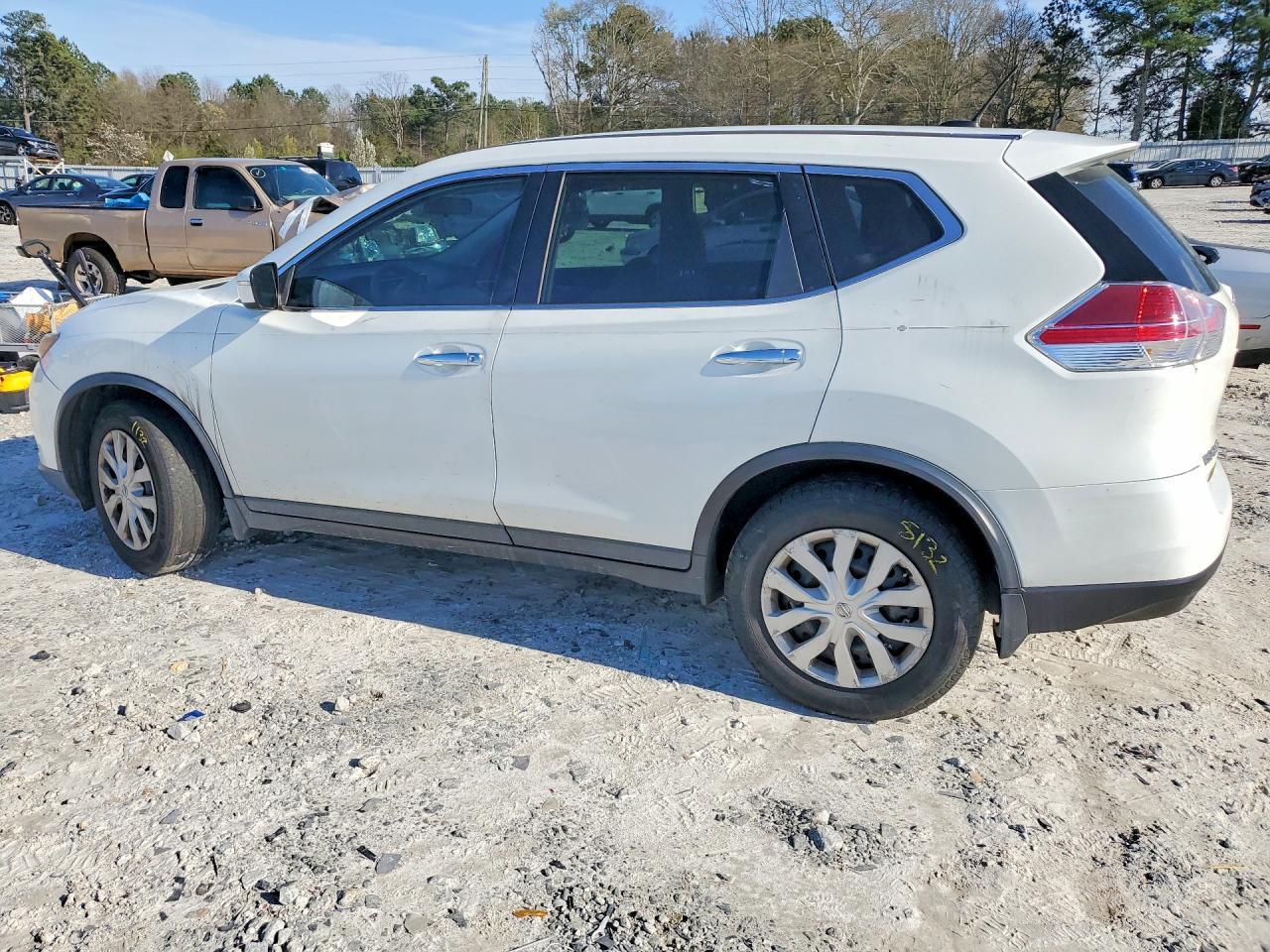 2015 NISSAN ROGUE