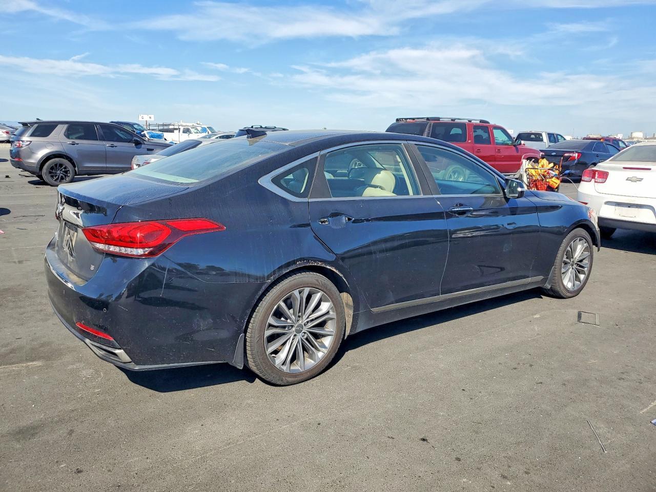 2016 HYUNDAI GENESIS
