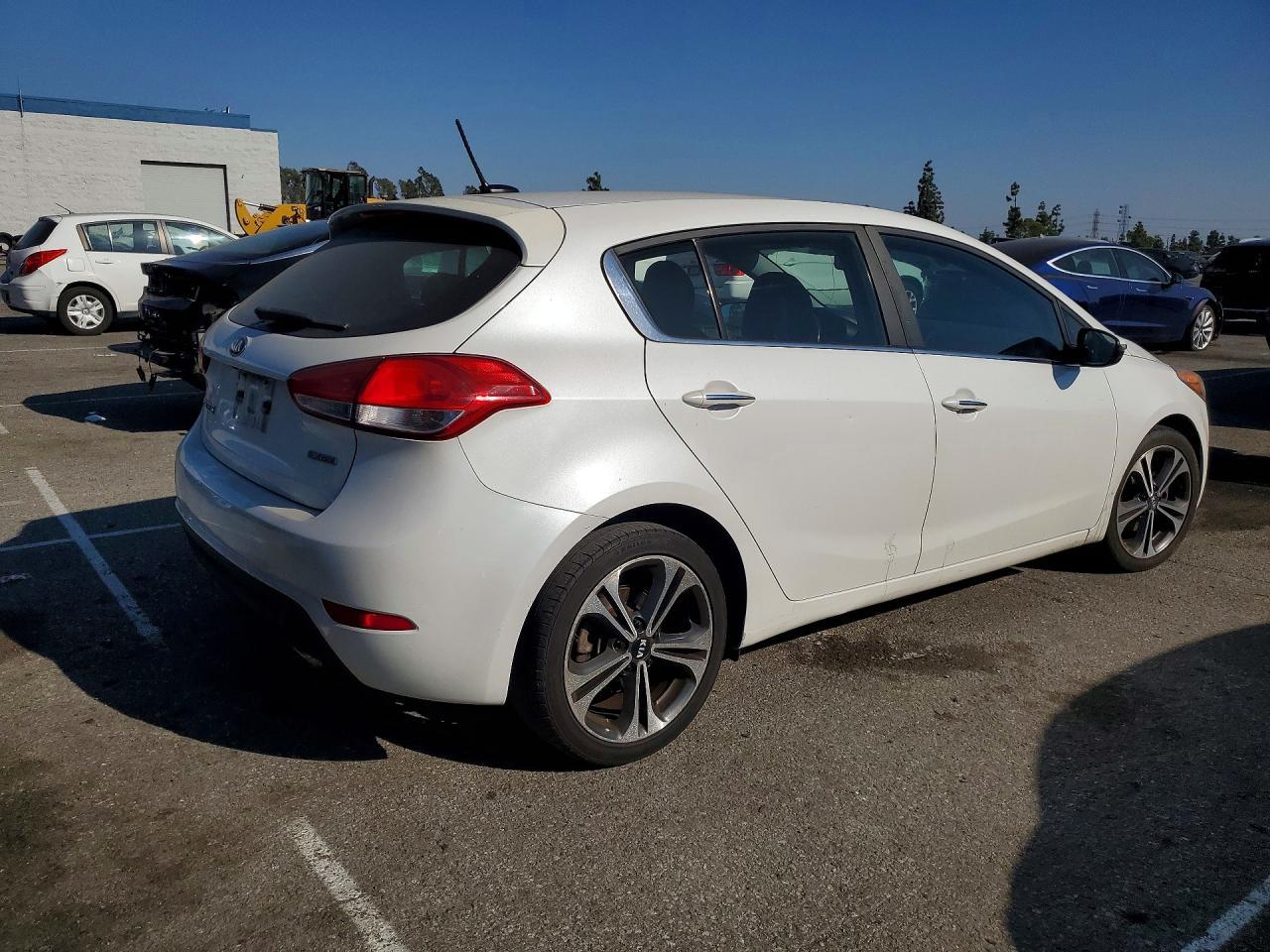2016 KIA FORTE