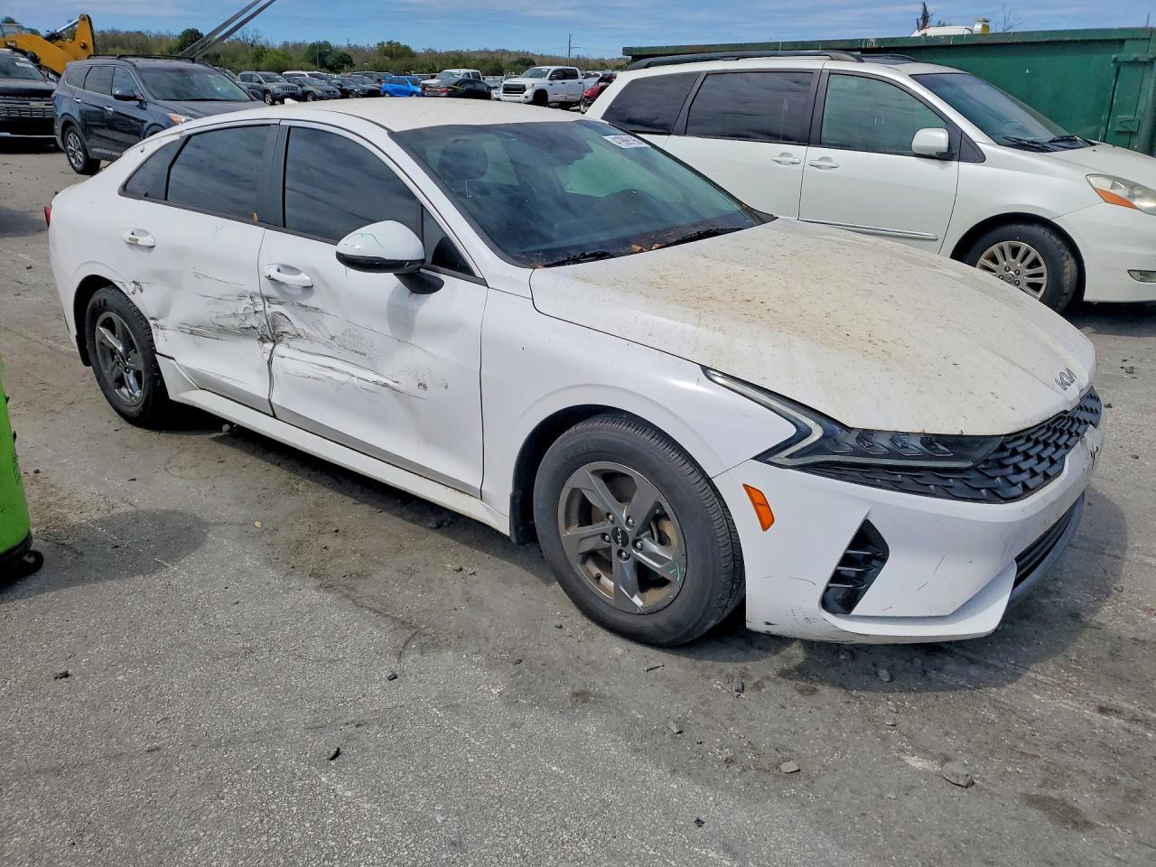 2022 KIA K5