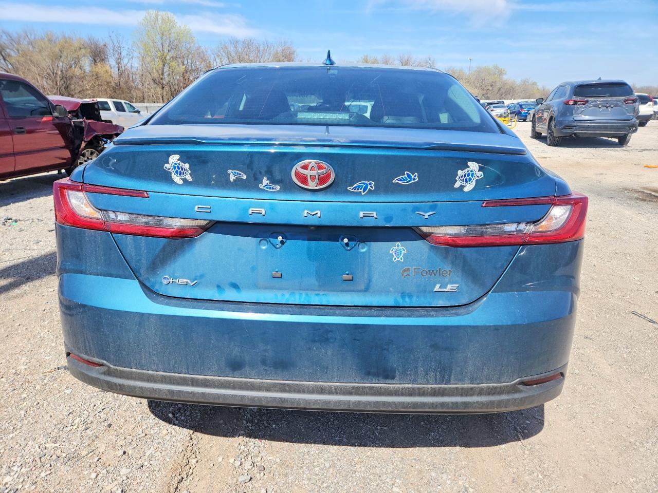 2025 TOYOTA CAMRY