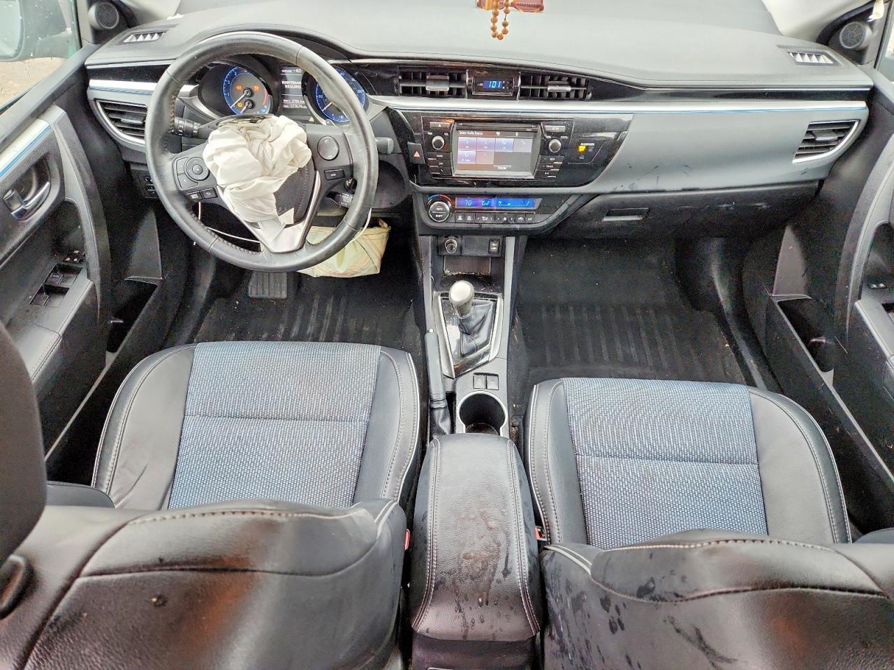 2015 TOYOTA COROLLA