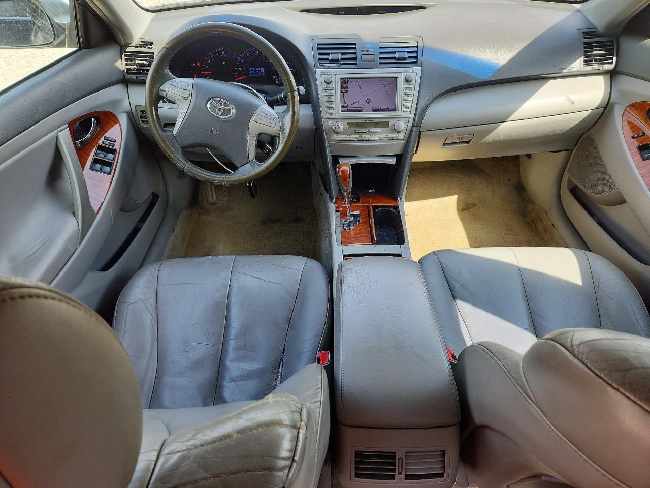 2010 TOYOTA CAMRY