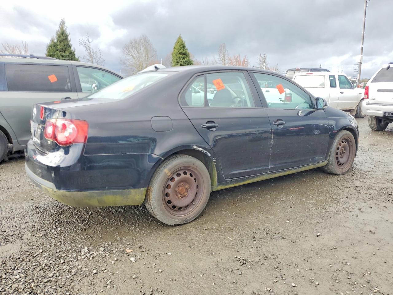 2010 VOLKSWAGEN JETTA