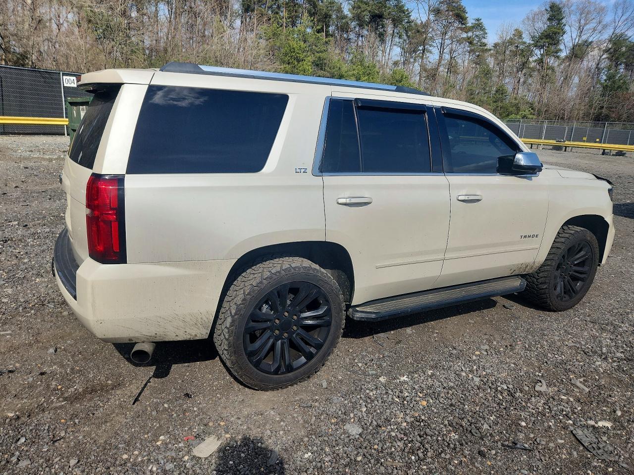 2015 CHEVROLET Tahoe