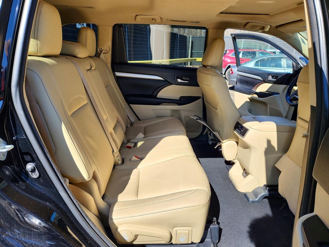 2017 TOYOTA HIGHLANDER