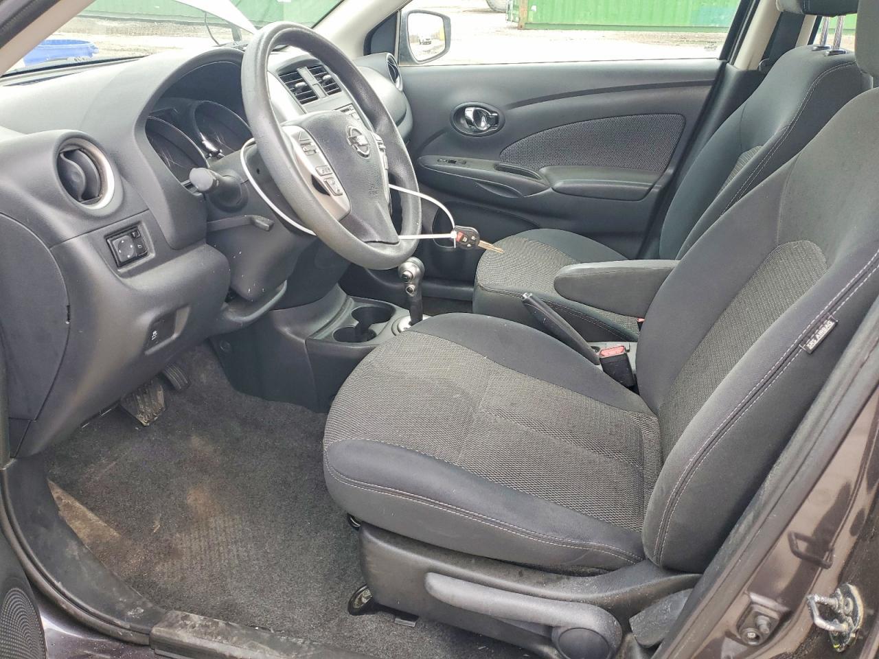 2015 NISSAN VERSA