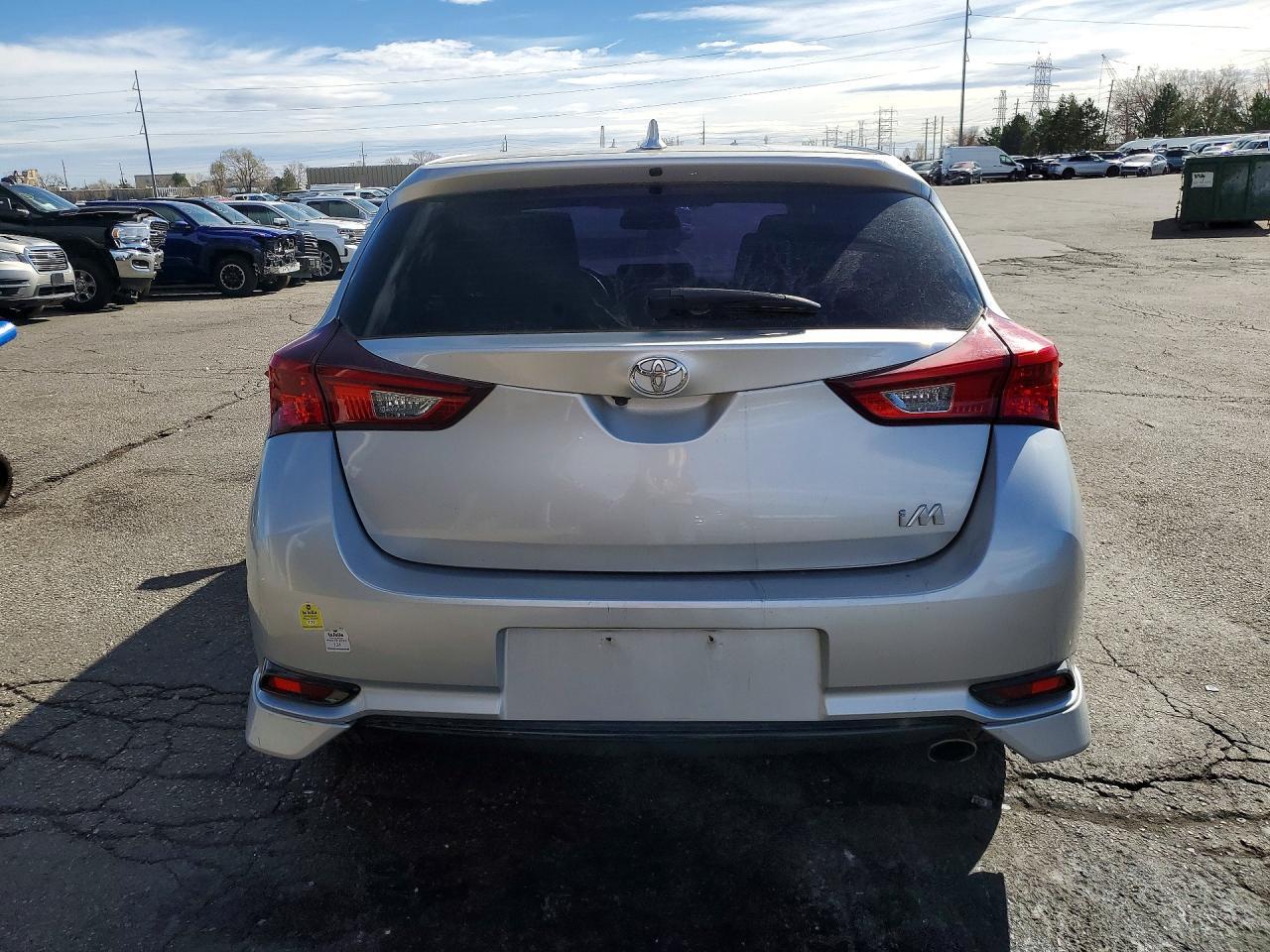 2017 TOYOTA COROLLA