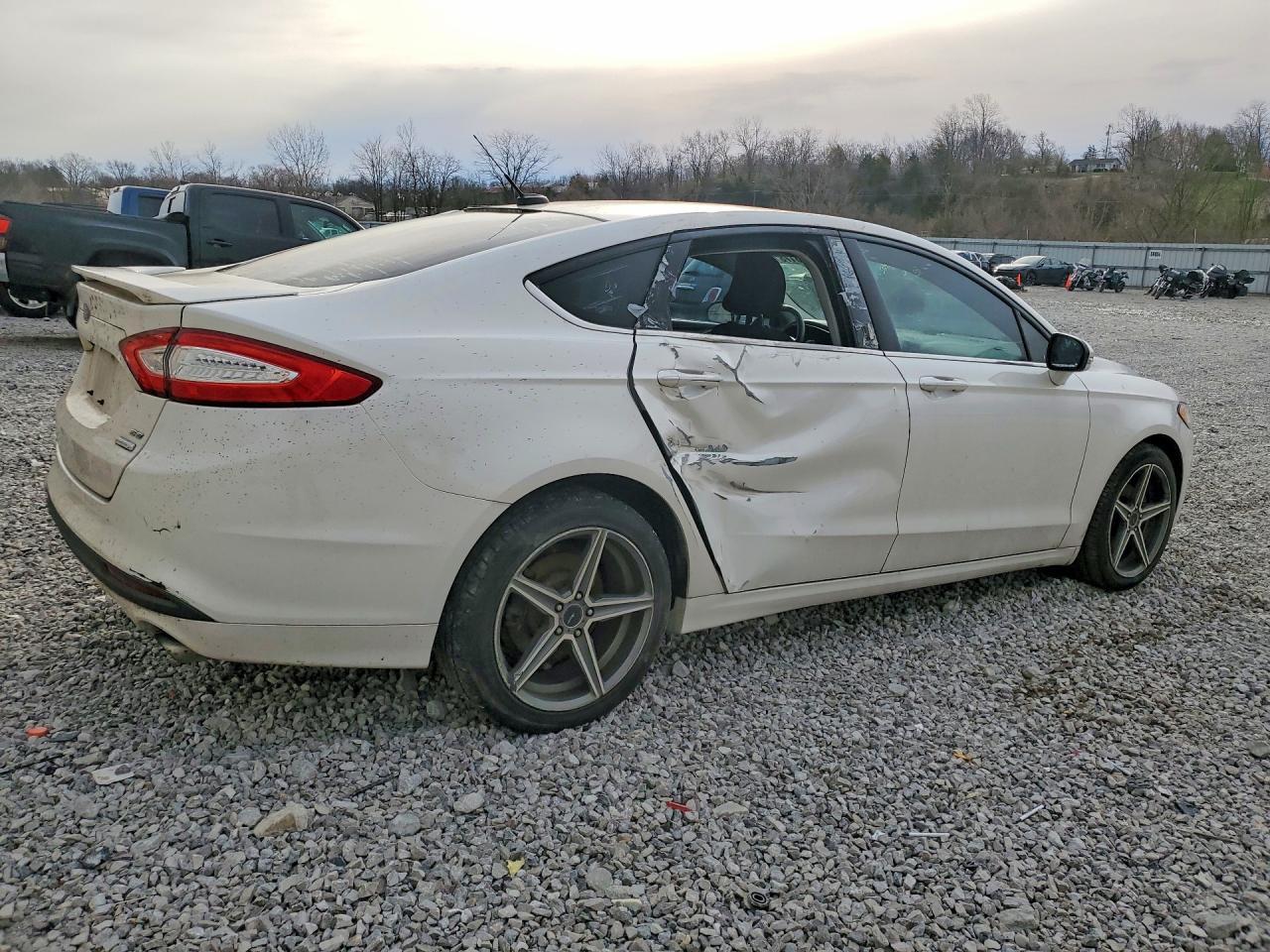 2015 FORD FUSION