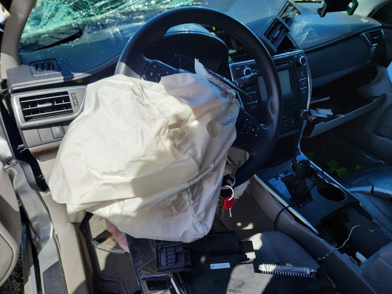 2016 TOYOTA CAMRY