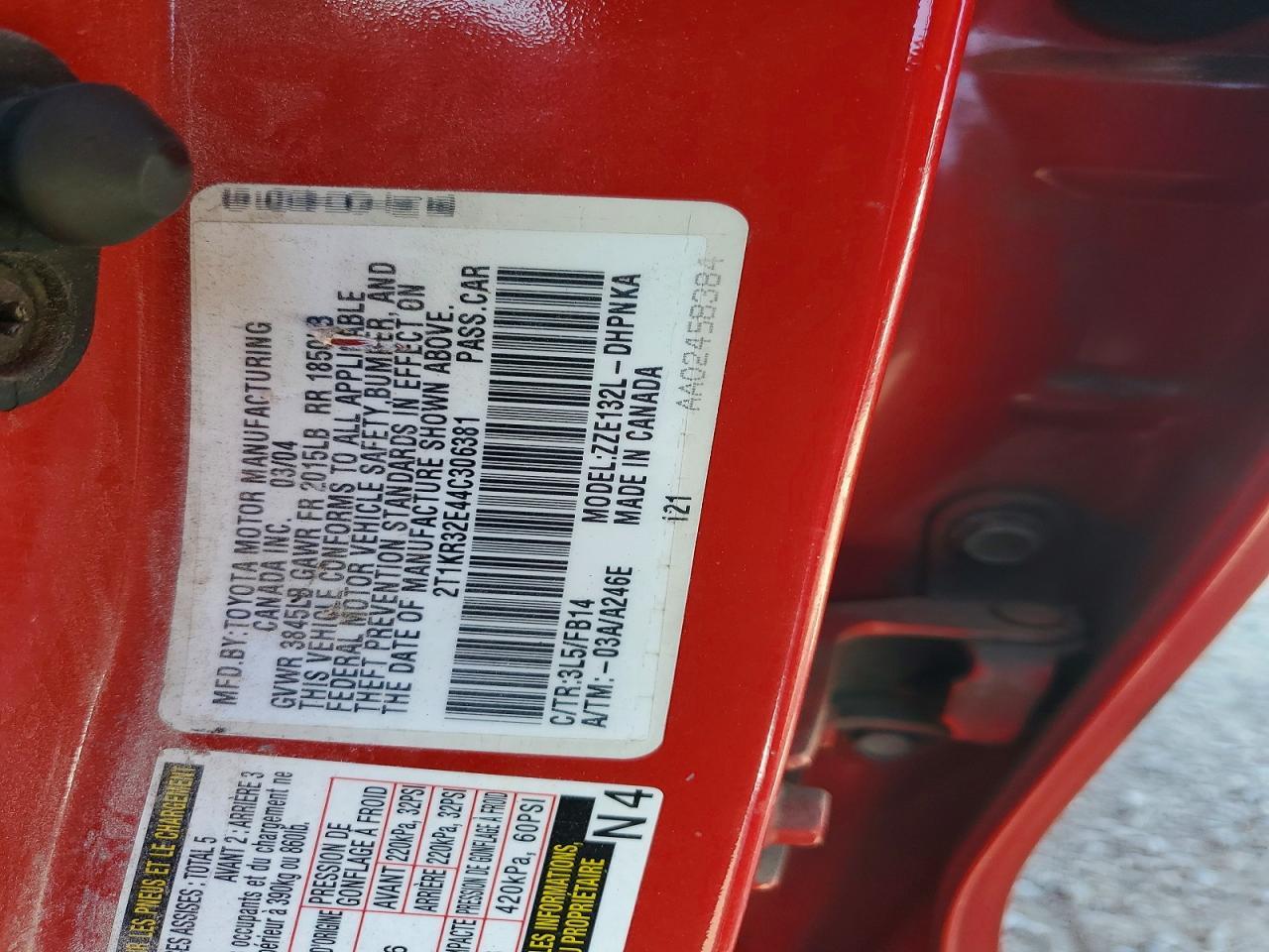 2004 TOYOTA MATRIX
