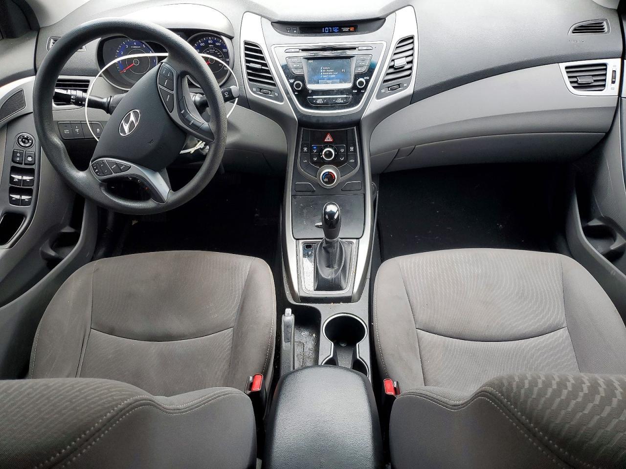 2016 HYUNDAI ELANTRA