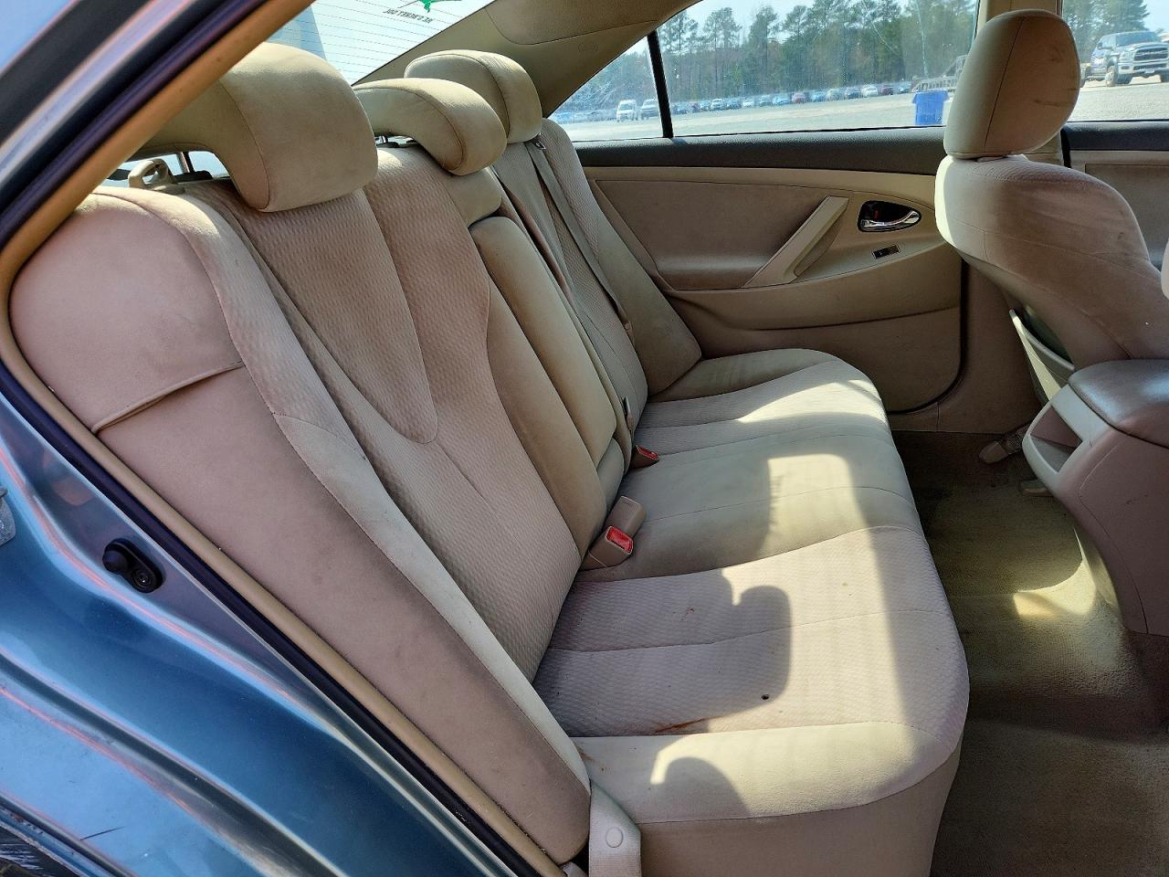 2011 TOYOTA CAMRY
