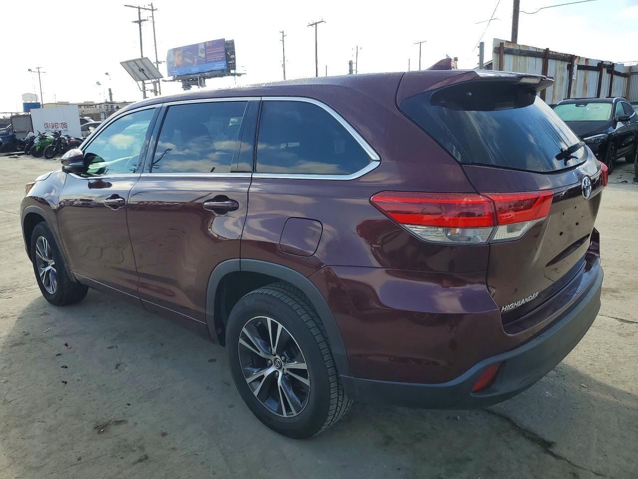 2018 TOYOTA HIGHLANDER